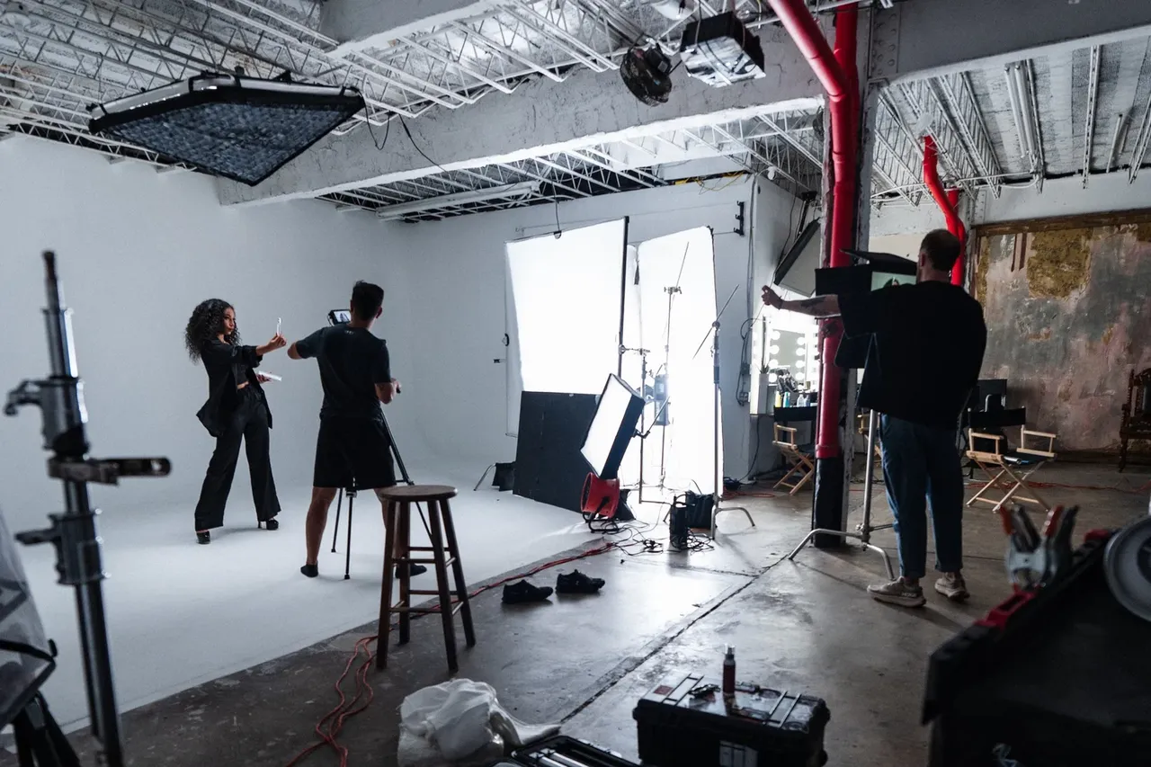 Kyle Loftus on set