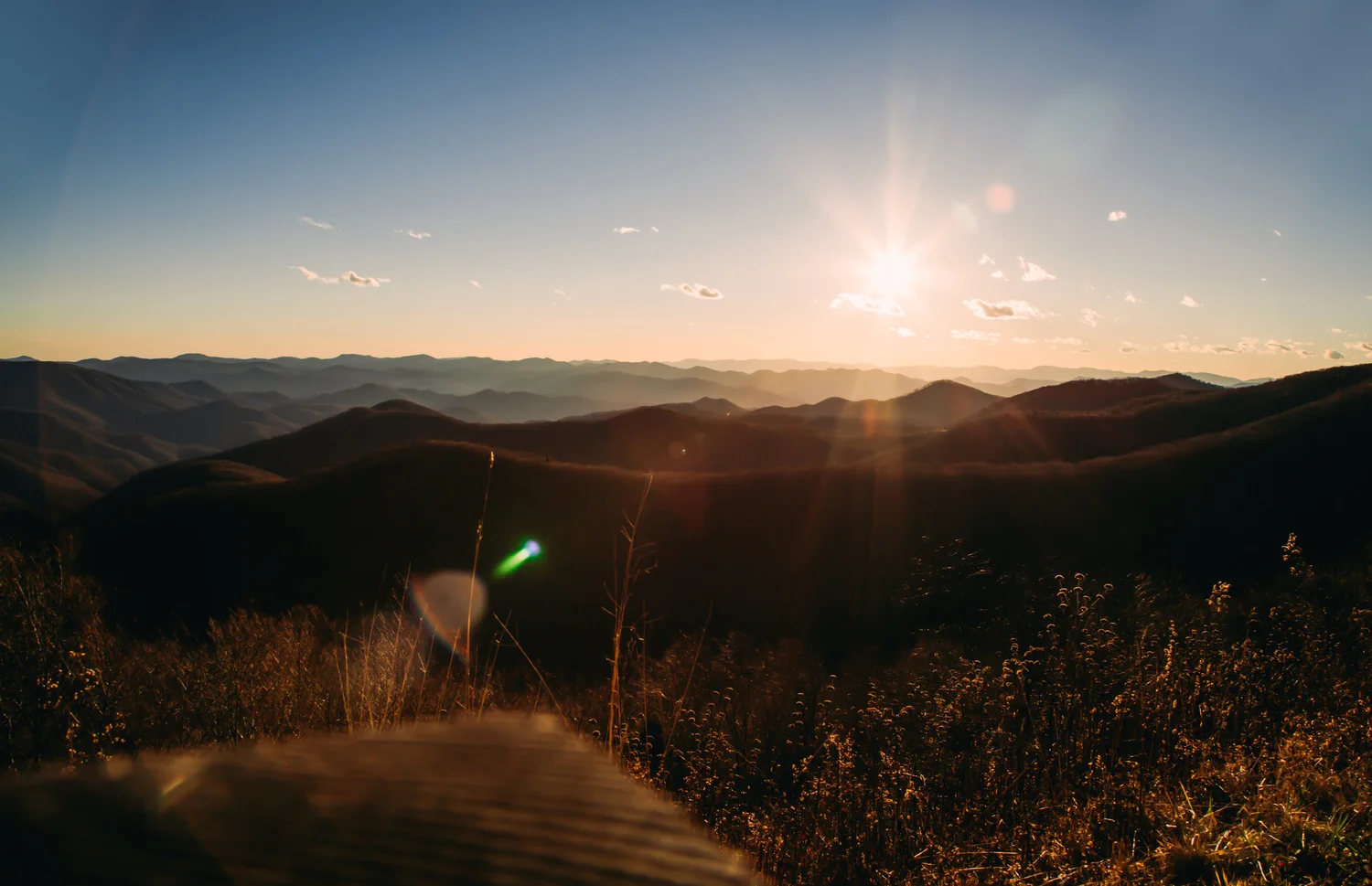 lens-flare-hills