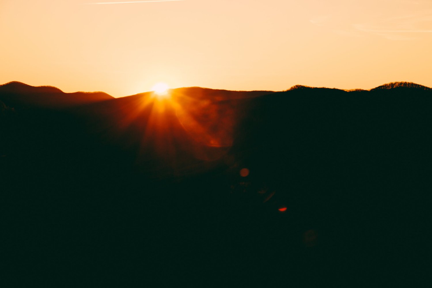 silhouette-sunrise
