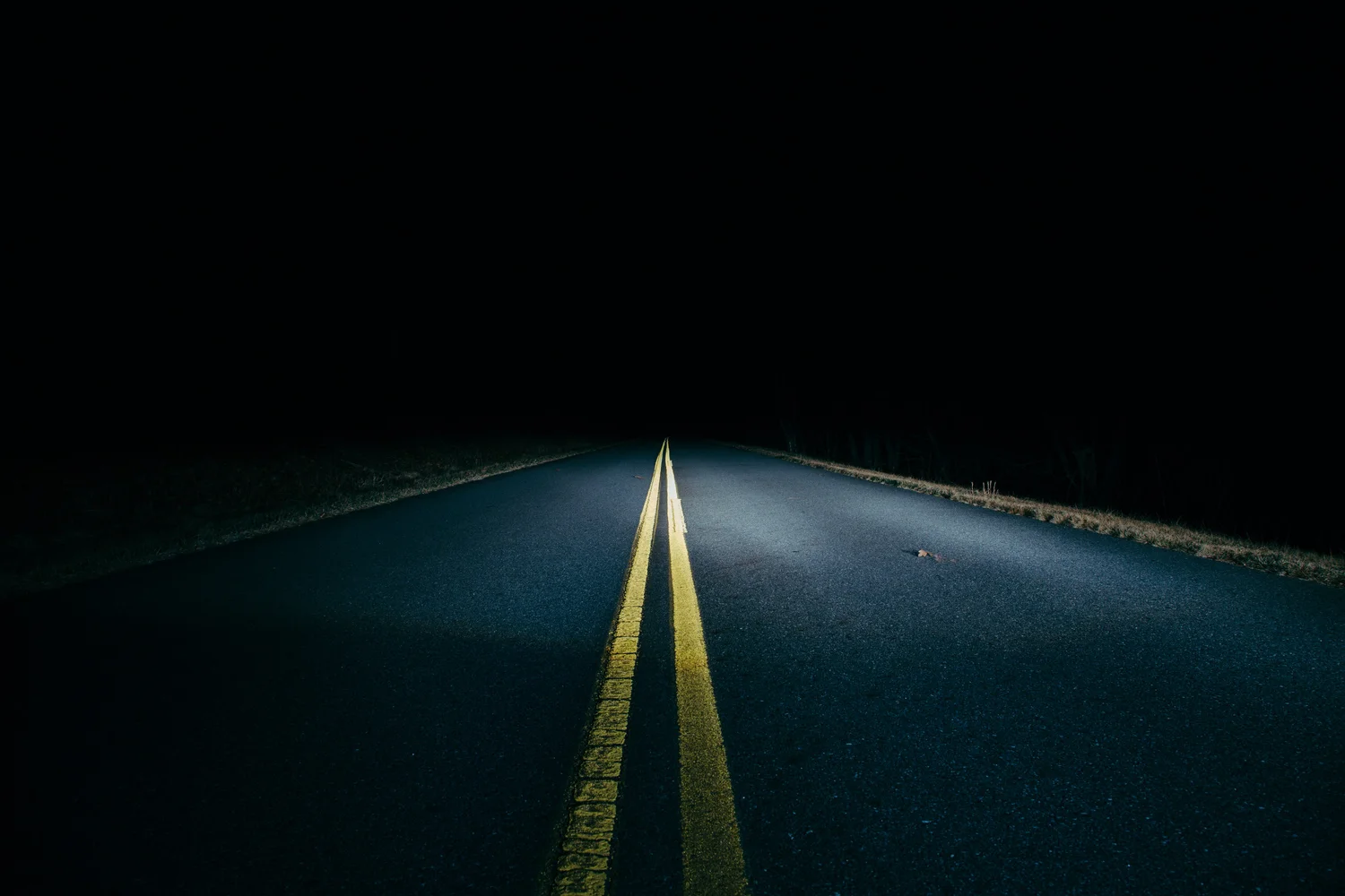 dark-road-long-expsure