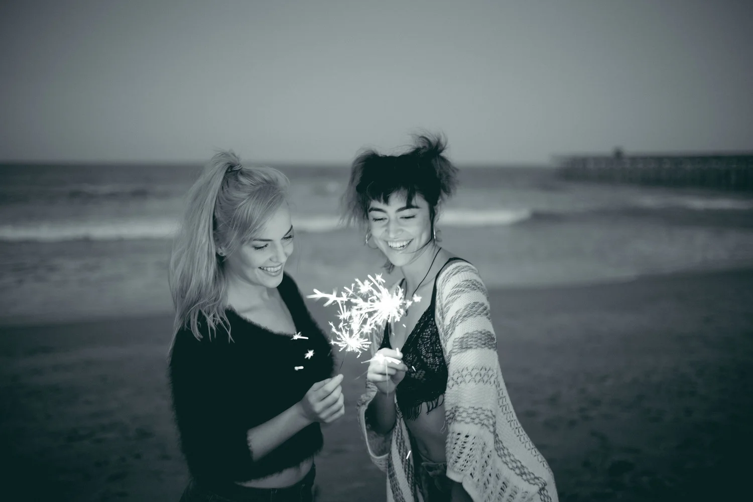 florida-flagler-beach-sparklers-photographer-ocean